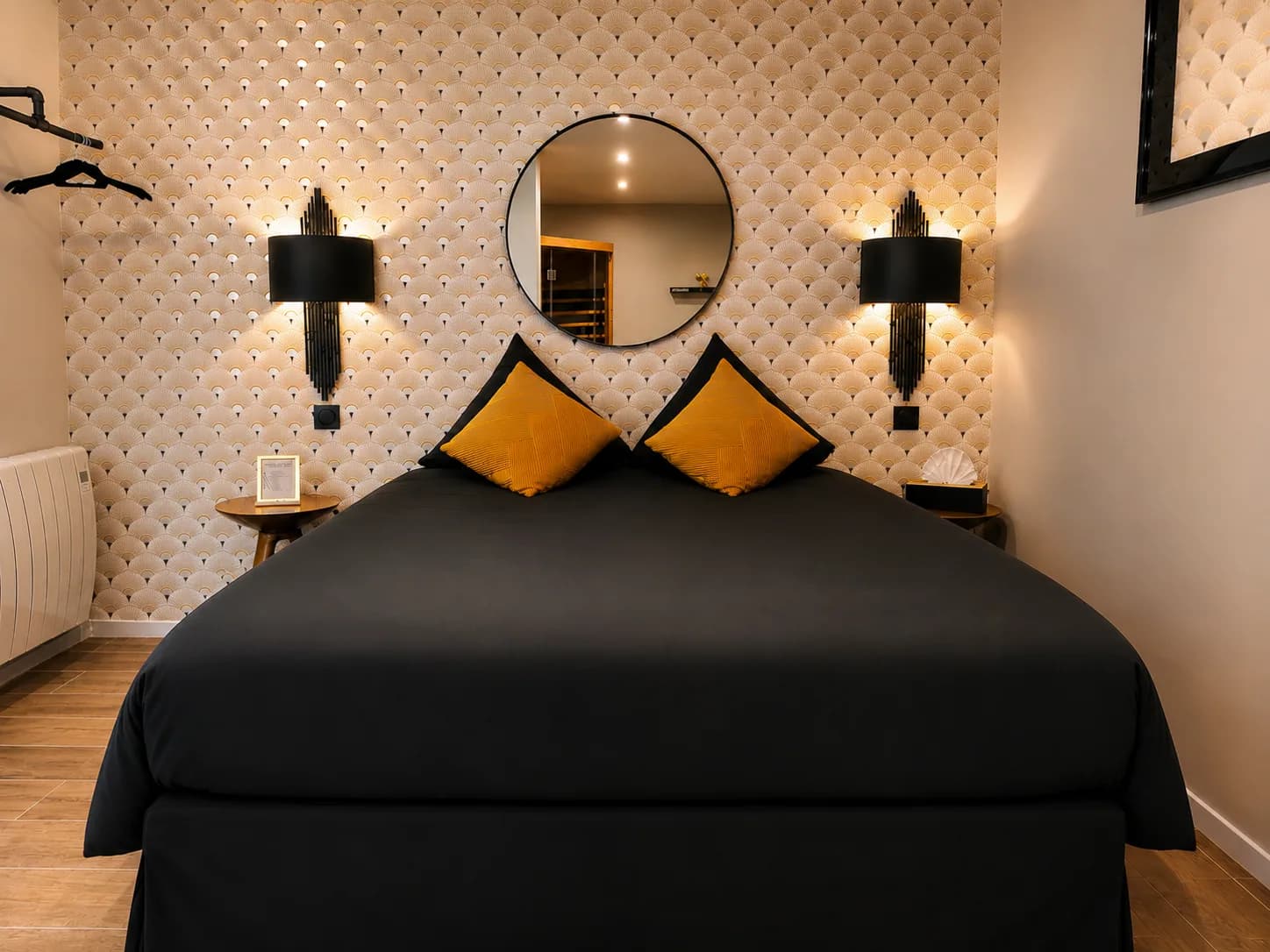 Suite Absolu avec grand lit double et ambiance romantique
